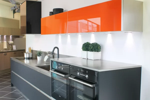 mobilier-inox-cuisine-residentielle-pour-architectes-agenceurs-savinox-chaudronnerie-mettalerie-inox-sur-mesure-nantes-03